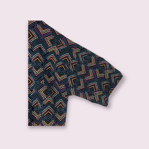 Lularoe Plus SZ XL Hi/Lo Hem Geometrically Designed Tunic Top, Tush Cover, Long - Picture 5 of 8